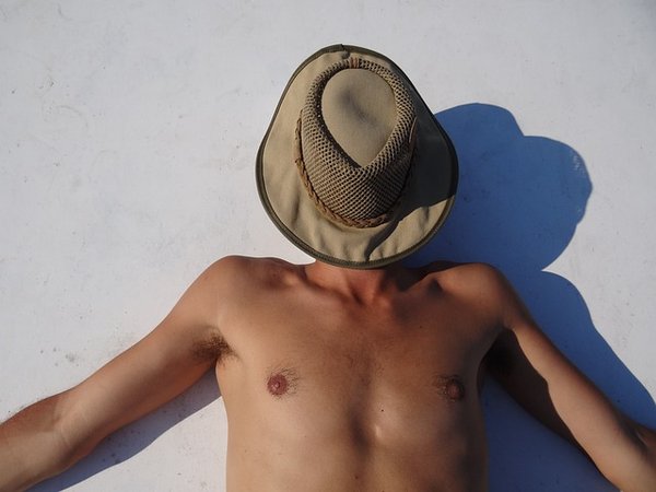 Le bronzage par UV est-il dangereux pour la santé ?